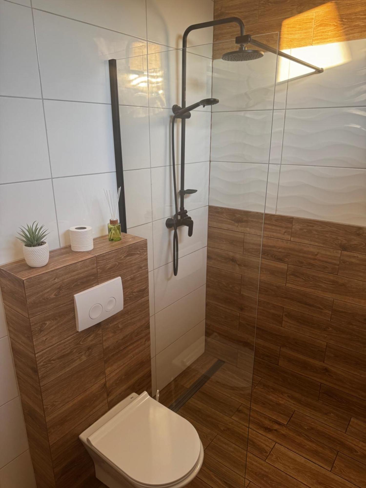 Hostel Suchedniow Екстер'єр фото